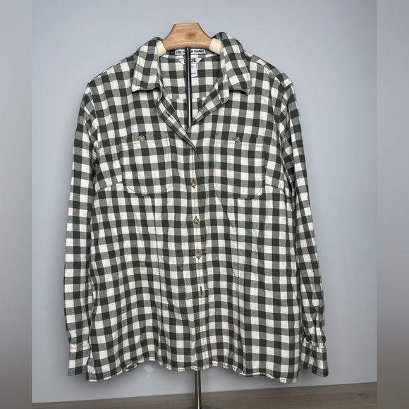 Duluth Trading co. | The Free Swingin’ Flannel Green Check - Picture 1 of 5